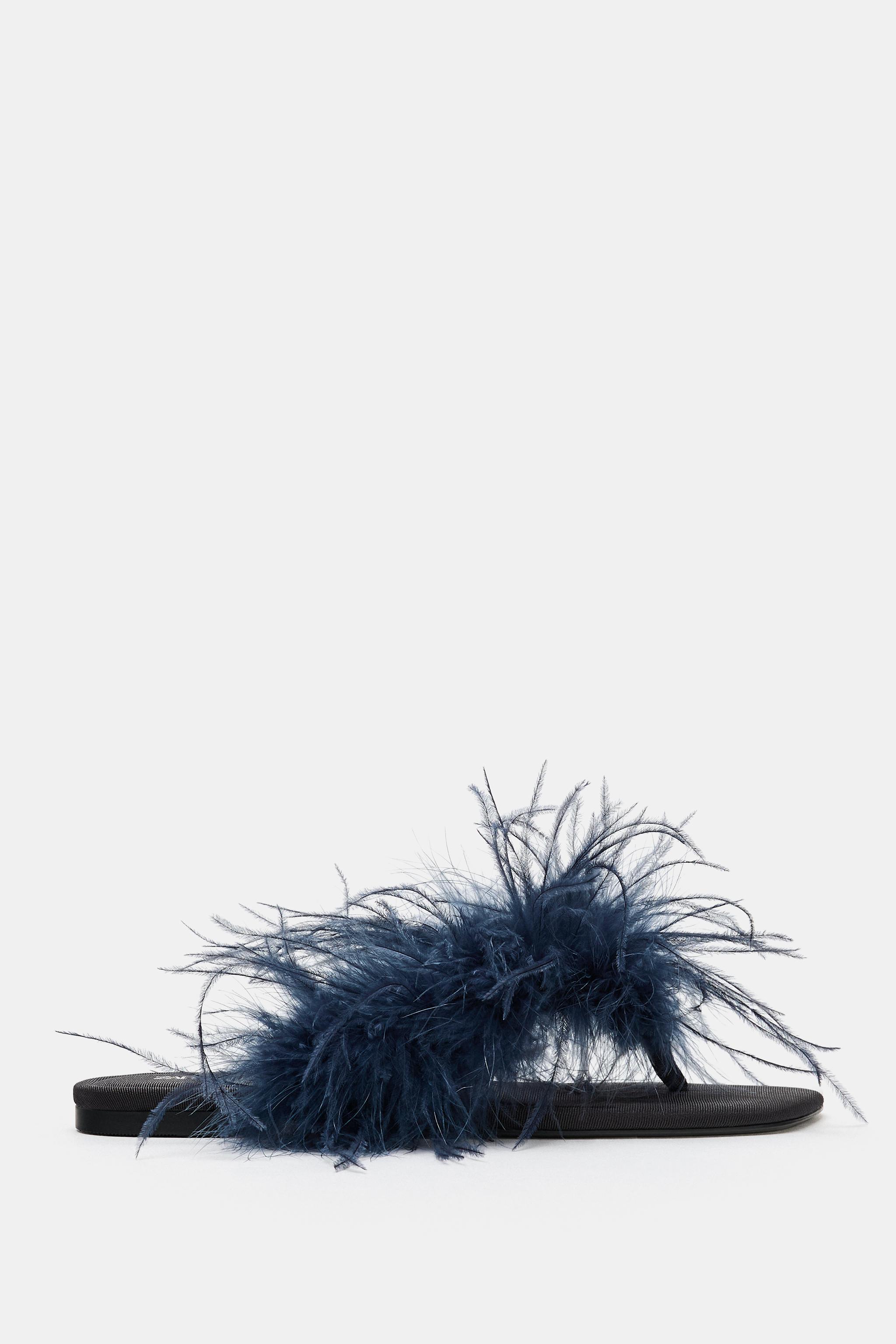 FEATHER FLAT SANDALS